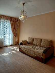 Харківський масив. Оренда 2 кім. квартири біля парку.