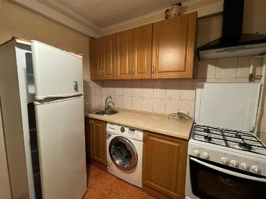 Вул. Кривоноса. Севастопольська площа.