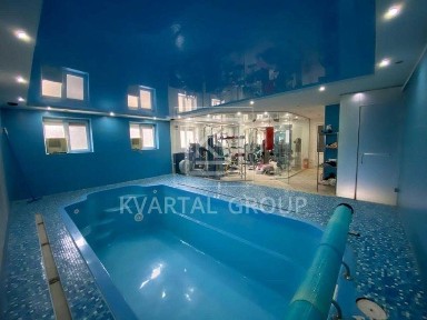 Просторий будинок з ремонтом площею 400м²! Сауна та басейн! БЕЗГОТІВКА+