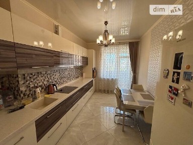 вулиця Добровольців, район Приморський, Одеса, вул. Добровольців 8 • ID 33481558