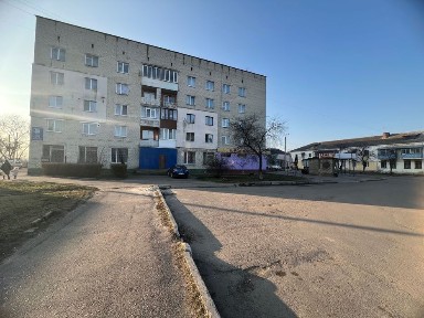 Продам комерційну нерухомість на першому поверсі Здолбунів 480м. кв.
