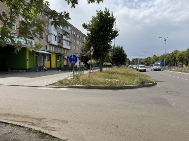 Продаж/ комерційне приміщення / вул. Відродження