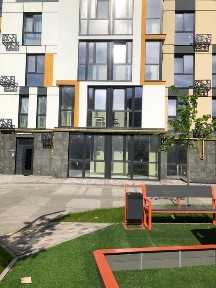 Продам 2 з кімнатну квартиру площею 64 м2, будинок зданий
