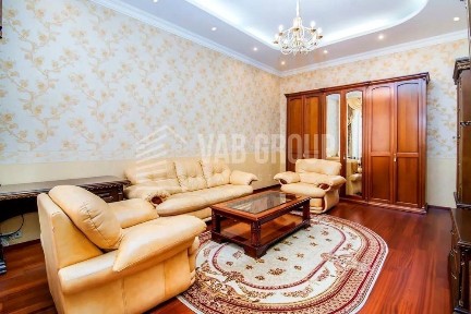 Без% Продаж 2-к, Центр, вул. Саксаганського 43