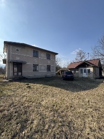 Продаж двоповерхового будинку в м. Косів