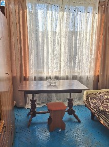 Здам кімнату 12 кв. м в 4к розд. комуналці без господарів, вул. Володимирська 51/53