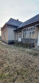 Будинок поруч з словацьким кордоном