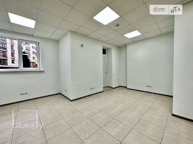 Продаж офісного приміщення 36 кв. м. на 0 поверсі на вул. Мисливська 24, десятиповерхова будівля • ID 30879119