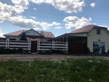 Продам одноповерховий будинок, 10соток+гостьовий будинок в м. Бровари