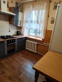 Оренда 2-кімнатної квартири 44 м², Караваєва вул., 15