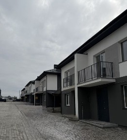 ПРОДАЖ котеджу з документами в с. Зубра (Львів)