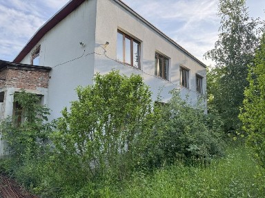 Продам будинок село стрілецький кут чернівецька область.