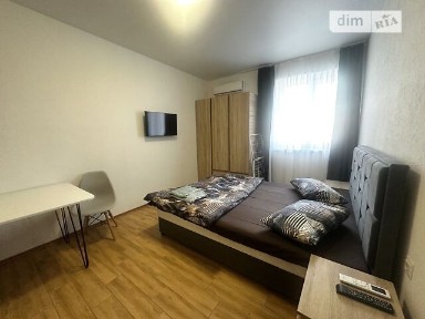 Здам подобово 1к квартиру на вул. Кониського Олександра 17, кв. 9 • ID 34010344