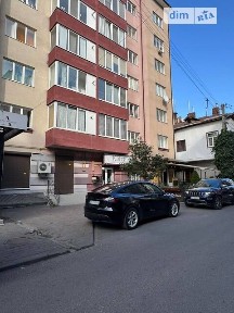 Здається комерційне приміщення на вул. Українська 5, площа 45 кв. м • ID 33900179