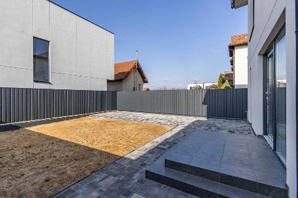 Київська область, Петропавлівська Борщагівка