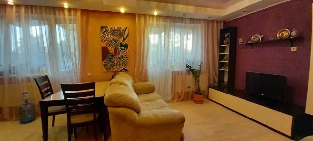 Квартира 3 кімнати 2 поверхи <a href='/newbuilding/644/view/zk-vorzel'>Ворзель</a> Евторемонт Меблі залишаються ГАЗ