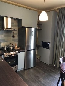 Продам 1-к квартиру з Авт. оп. і капіт. рем. в центрі міста.