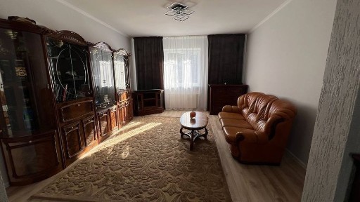Гарна квартира на Шептицького. Можливо по сертифікату.