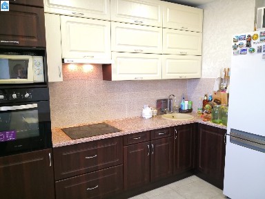 Продам 3-х комнатную квартиру ЖК Зеленый Остров-2 Шевченковский район метро Берестейская с Евроремонтом