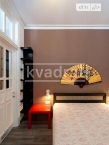 Лейпцизька вулиця, район Печерський, Київ, вул. Лейпцизька 13 • ID 34125960