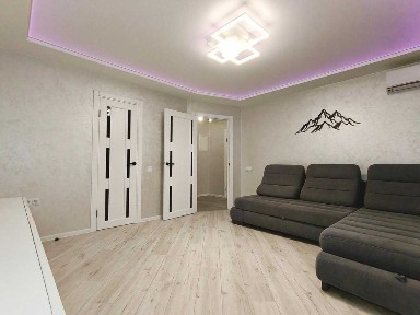 Оренда в центрі, 1-кімнатна квартира з усім необхідним, гарний ремонт.