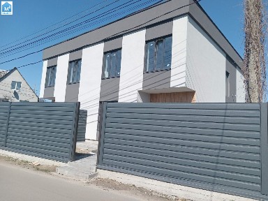 м. Київ, вул. Східна