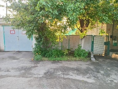 Половина дома с гаражем. СВЕТ 24/7. ЦЕНА СНИЖЕНА! г. Днепр пер. Водительский