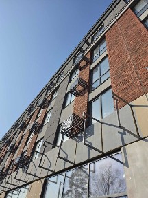 35,6 кв. м., другий поверх з газовим опаленням. Відділ продажів!