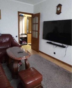 Трехкомнатная квартира в Индустриальном районе