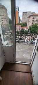 Без комиссии! Аренда под офис, салон, шоу-рум - 28 м., в центре.