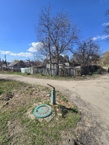 Продам участок с домом под реконструкцию