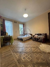Продаж 3-кімнатної квартири по вул. Чернігівська