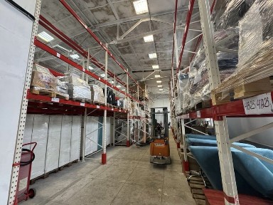 Продам виробничу базу район вул. Бориспільська.