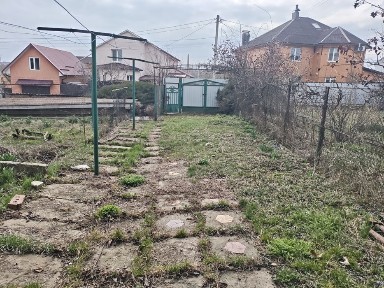 квартира з окремим входом і власним двором, з бонусом! Старе Місто