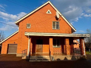 Киевская обл., Вышгородский район, с. Старые Петровцы, Леси Украинки