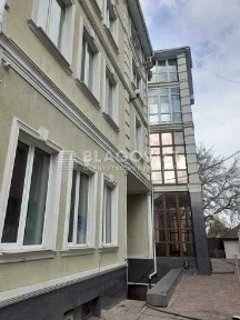 ул Стеценко - гостинично ресторанный комплекс 4000 м кв на 35 сотках