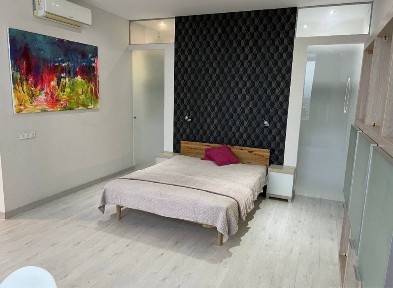 Одеса, Приморський, Літературна вулиця 12А