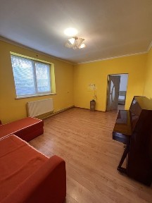 Продаж 2-кімнатної квартири в м. Берегове, вул. Богдана Хмельницького ( єВідновлення)