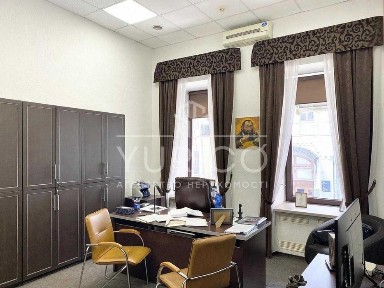 Продаж офісу 114.1 м. кв. Майдан Незалежності.