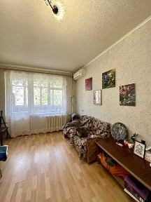 Продам большую 1к квартиру Солнечная набережная Малиновского Солнечный