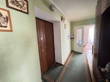2кім. квартира на другому поверсі