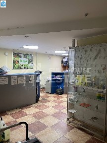 Київ, Печерськ, площа Бесарабська, 5