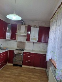 Продам 2х этажный дом на Залютино