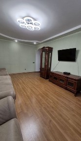 Продаж трикімнатної квартири по пр. Свободи