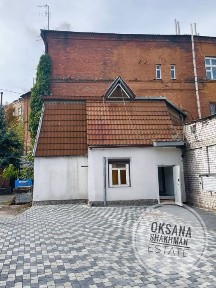 Здам в оренду 119 м2 у центрі з окремим входом