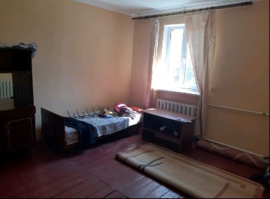 Здам домік окремий у дворі на 1-3людини.