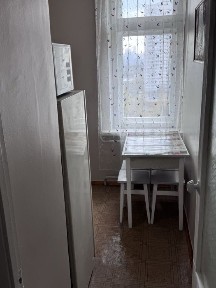Оренда однокімнатноі квартири по вулиці Шептицького 7. Метро Лівобережна