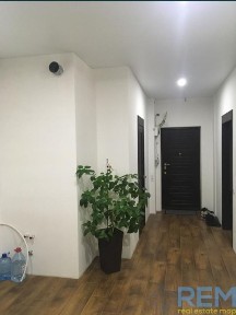 Продаж 1-кімнатної квартири 40 м², Перлинна вул.