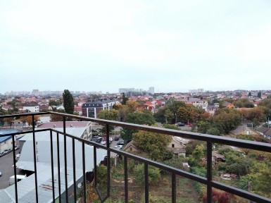 Продаж 1-кімнатної квартири 41 м², Люстдорфская дор.