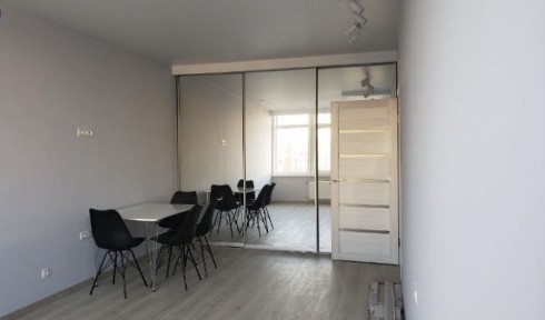 Продаж 1-кімнатної квартири 44 м², Перлинна вул.